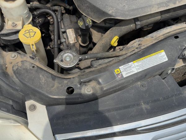 2012 Chrysler Town & Country Upper Radiator Support Tie Bar Hood Latch OEM — photo 4