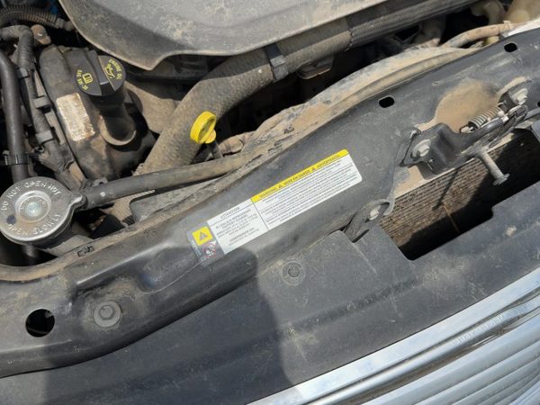 2012 Chrysler Town & Country Upper Radiator Support Tie Bar Hood Latch OEM — photo 3