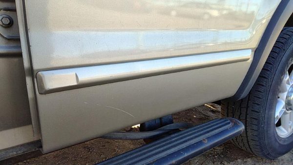 02-10 Explorer Driver Left Rear Moulding From Door Back Trim B2 Harvest Gold — photo 5