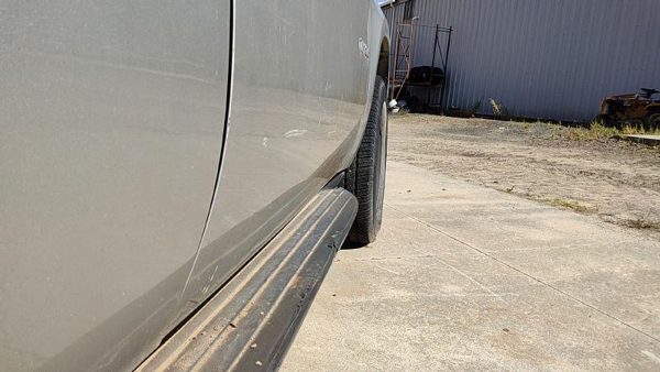 2010 Chevy Tahoe Front Door RH Silver U726S — photo 8