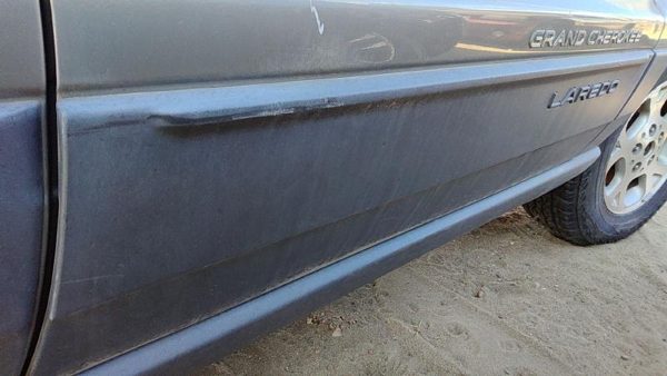 00-03 Jeep Grand Cherokee Passenger Right Front Moulding From Door Trim Strip — photo 6