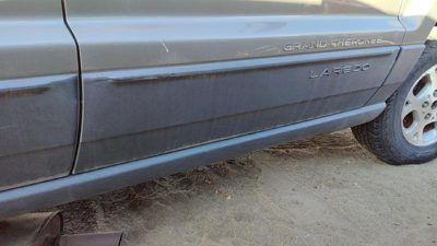 00-03 Jeep Grand Cherokee Passenger Right Front Moulding From Door Trim Strip