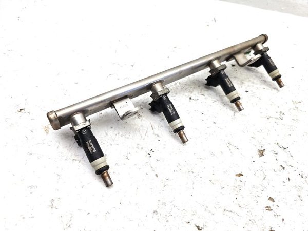 09-20 Dodge Journey Fuel Rail With Set Of 4 Injectors Complete Loaded Oem 2.4L — photo 10