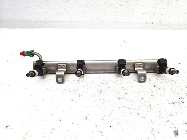 09-20 Dodge Journey Fuel Rail With Set Of 4 Injectors Complete Loaded Oem 2.4L — photo 5