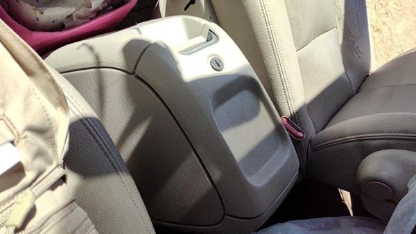 04-06 Town Country Center Console Lid Only Oem Arm Rest Fold Down Khaki J1 — photo 2