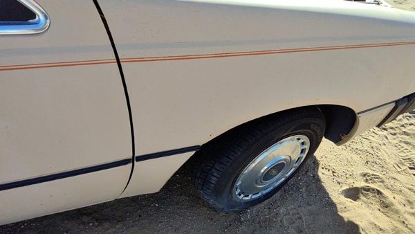 1984-1987 Ford Tempo Passenger Right Front Fender Oem Tan E73z16005a — photo 5