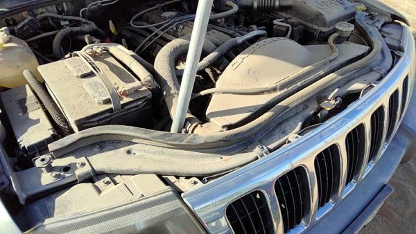 2001 Jeep Grand Cherokee Radiator Support 55135870AD — photo 2