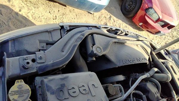 2001 Jeep Grand Cherokee Radiator Support 55135870AD — photo 4