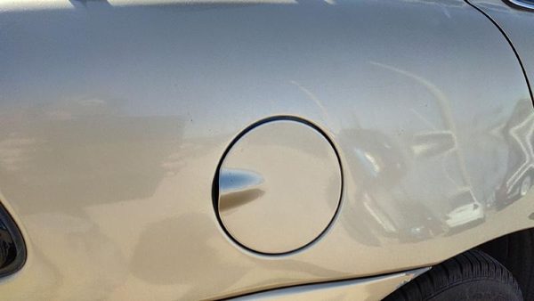 99-05 Grand Am Fuel Tank Door With Hinge Gas Lid Filler 33U Champagne Beige — photo 1