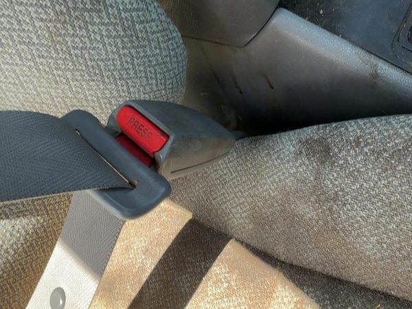 1995 Isuzu Rodeo Passenger Right Front Seat Belt Buckle Receiver Oem Gray 160 — photo 2