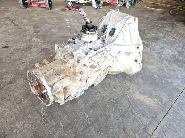 1992 Ford F-250 Transmission Assy. F250 Zf 5 Speed Manual Broke Mount 4x4 7.3L — photo 7