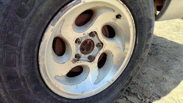 1994 Ford Explorer Wheel 3 — photo 2