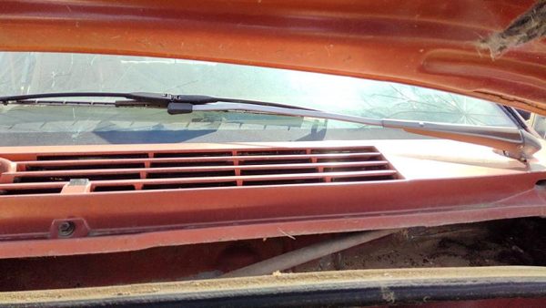 1985 Pontiac Sunbird Driver Left Windshield Wiper Arm Oem Blade Lever — photo 2
