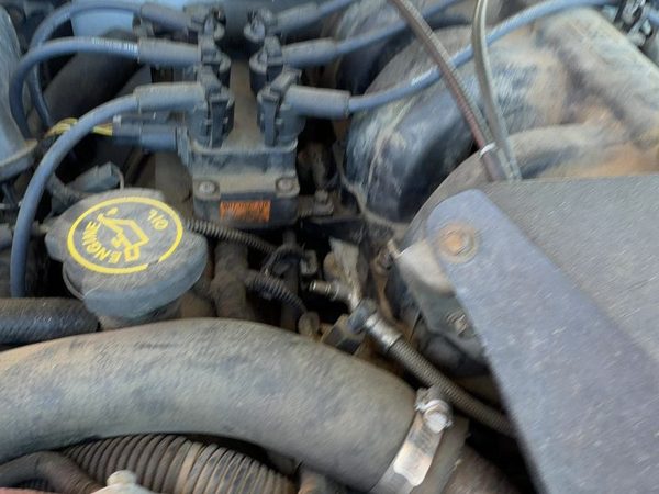 1993-1996 Ford Ranger Complete Fuel Rail With Injectors Set Loaded Oem 4.0L — photo 1