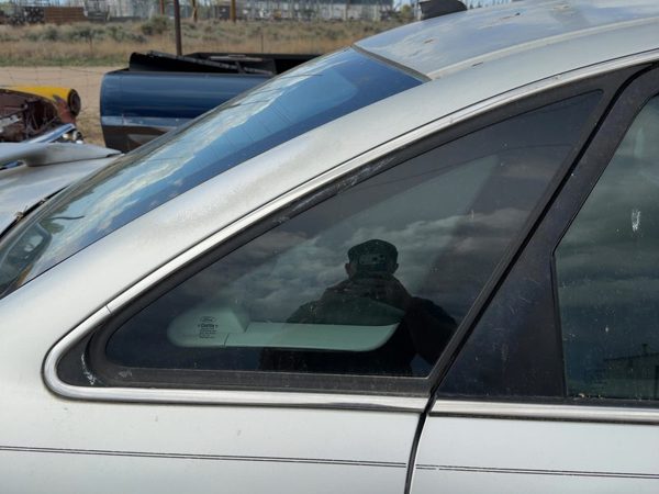 05-07 Ford Fivehundred Passenger Right Rear Quarter Glass Back Side Window Oem — photo 2