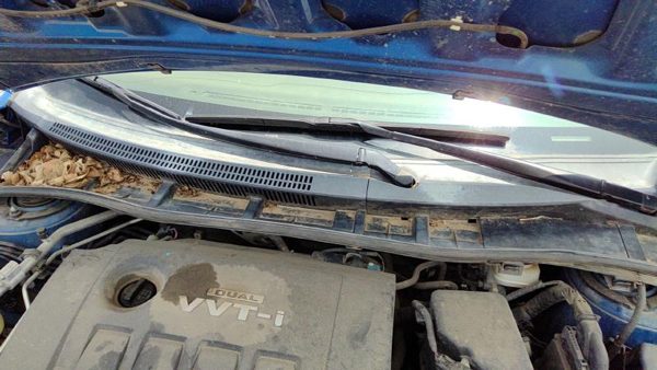2009-2010 Toyota Corolla Windshield Wiper Cowl Vent Trim Panel Oem Cover — photo 5