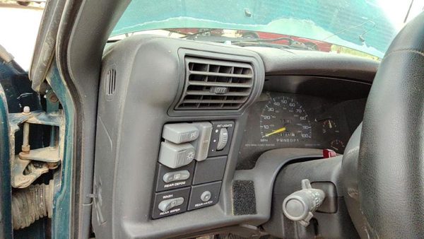 1995-1997 S10 Blazer Trim Bezel Around Speedometer Oem Dash Surround Panel Gray — photo 6