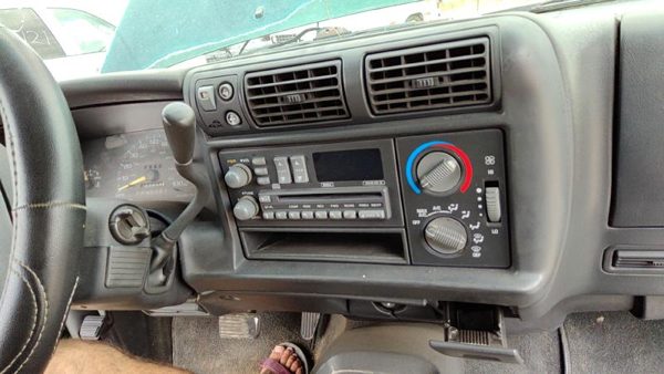 1995-1997 S10 Blazer Trim Bezel Around Speedometer Oem Dash Surround Panel Gray — photo 1