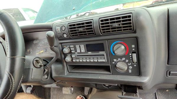1995-1997 S10 Blazer Trim Bezel Around Speedometer Oem Dash Surround Panel Gray — photo 2