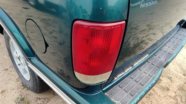 1996 Blazer S10/jimmy S15 Tail Light Assembly LH S10 — photo 4