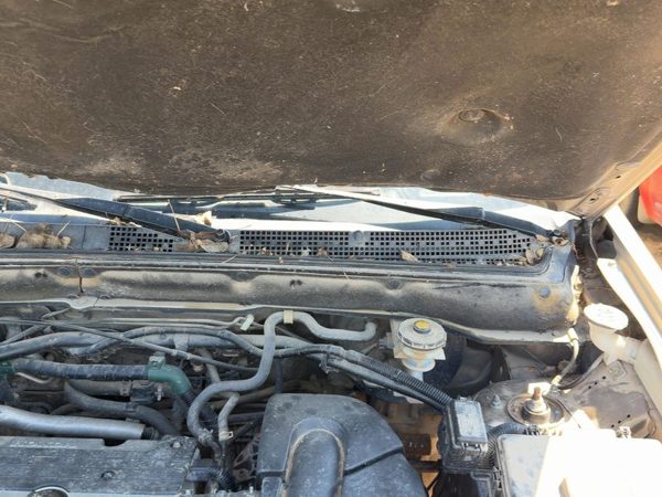 2002-2006 Honda Crv Windshield Wiper Cowl Vent Trim Panel Oem Cover — photo 4