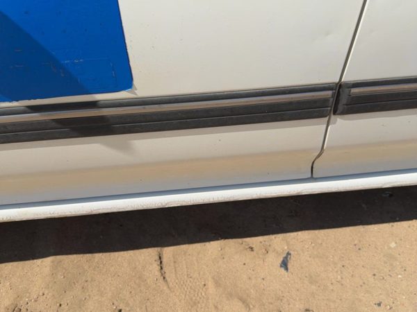 1994 Subaru Legacy Rhd Driver Left Front Moulding From Door Oem — photo 7