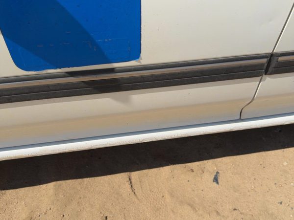 1994 Subaru Legacy Rhd Driver Left Front Moulding From Door Oem — photo 6