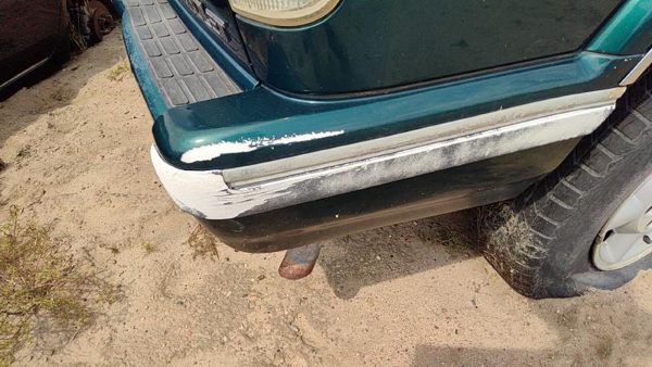 1995-1997 S10 Blazer Passenger Right Rear Moulding Bumper End Cap Oem Green — photo 4