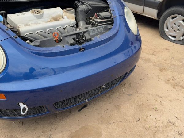 06-10 Beetle Convertible Front Bumper Cover Assembly Oem Without Fog Lamps Blue — photo 3