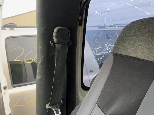 1996-2002 Chevy Express Van 2500 Passenger Right Upper B-Pillar Trim Black — photo 2