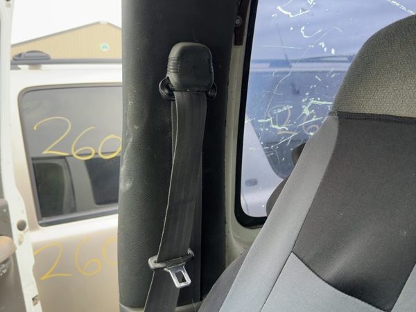 1996-2002 Chevy Express Van 2500 Passenger Right Upper B-Pillar Trim Black — photo 4