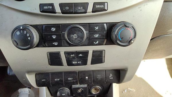 2008-2011 Ford Focus Temperature Control Module In Dash Heater Ac Head Unit Oem — photo 3