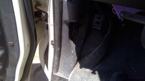 92-96 Ford Van E150 Driver Left Lower Kick Trim Panel Oem Gray — photo 3