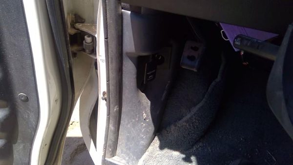 92-96 Ford Van E150 Driver Left Lower Kick Trim Panel Oem Gray — photo 7