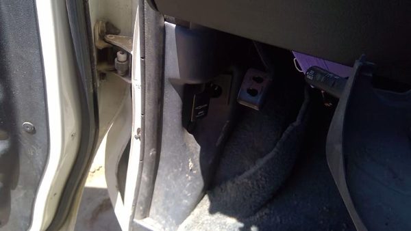 92-96 Ford Van E150 Driver Left Lower Kick Trim Panel Oem Gray — photo 8