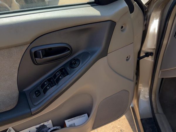 01-03 Elantra Driver Left Front Door Trim Panel With Master Switch Beige Gray Ze — photo 5