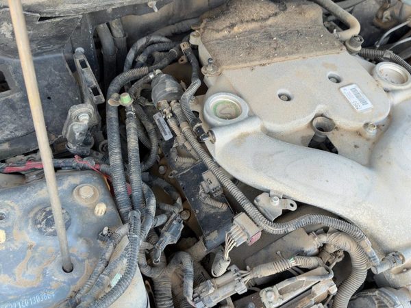 2004-2012 Cadillac Srx Passenger Right Valve Cover Oem 3.6L 12599429 — photo 3