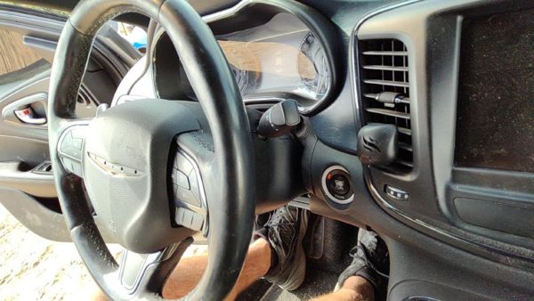 2015 Chrysler 200 Steering Column — photo 4