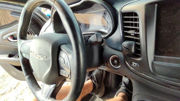 2015 Chrysler 200 Steering Column — photo 5