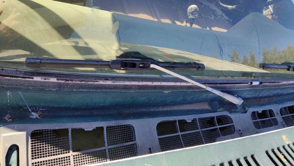 1973-1984 Silverado C10 Passenger Right Windshield Wiper Arm Oem Blade Lever — photo 1