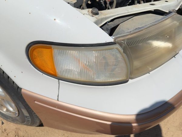 96-98 Villager Passenger Right Front Turn Signal Light Lamp Oem Fender Mounted — photo 2