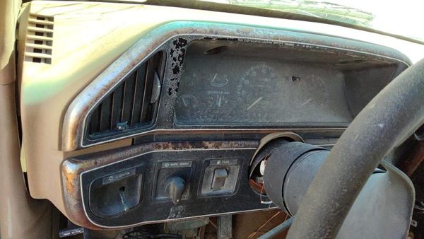 1987-1991 Ford F150 Trim Bezel Around Speedometer Oem Dash Surround Panel — photo 3