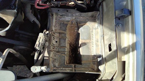 1995-2005 Ford Explorer Complete Battery Box Mount Tray With Hold Down Oem — photo 1
