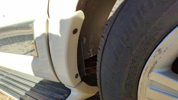 07-17 Navigator Driver Left Rear Moulding On Quarter Panel Pv White Chocolate — photo 4