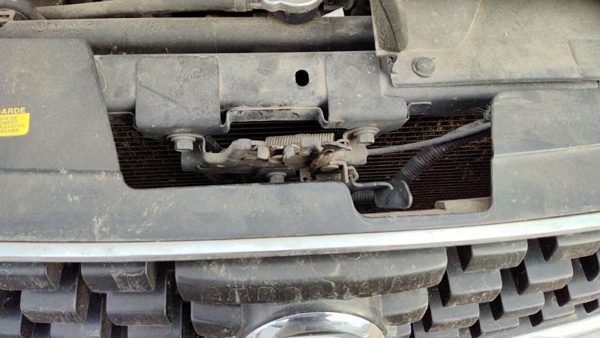 2007-2012 Nissan Sentra Hood Latch Assembly With Bracket Oem 62500Et000 — photo 3