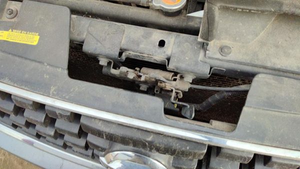 2007-2012 Nissan Sentra Hood Latch Assembly With Bracket Oem 62500Et000 — photo 5