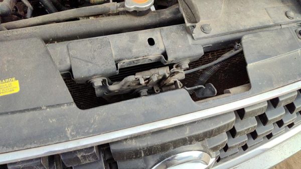 2007-2012 Nissan Sentra Hood Latch Assembly With Bracket Oem 62500Et000 — photo 2