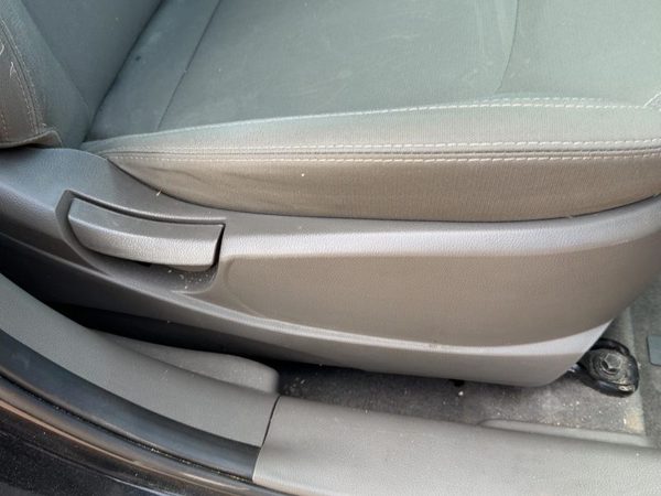 2011-2013 Kia Sportage Passenger Right Side Seat Trim Panel Oem Gray Gah — photo 4