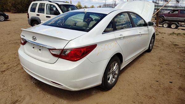 2013 Hyundai Sonata — vehicle photo 8