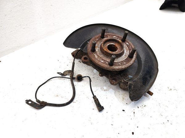 11-20 Dodge Journey Driver Left Front Spindle Steering Knuckle With Wheel Hub — photo 10